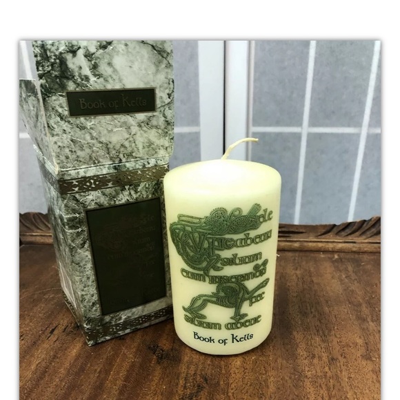 Book of Kelly’s,candle, Trinity College Dublin, Ireland, 5.5” tall, new in box.: - Picture 1 of 8